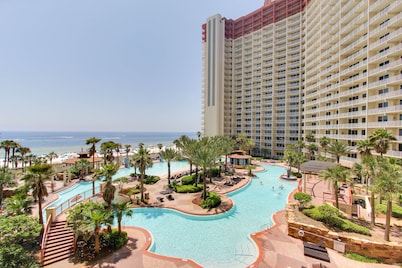 Beautiful Beach Front Condo!