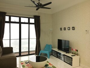 全景公寓 (Clara Cozy) | 客廳 | 平面電視