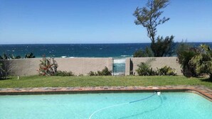 Unclassified image, 2 of 37, button - Sea view guest house (KwaDukuza)