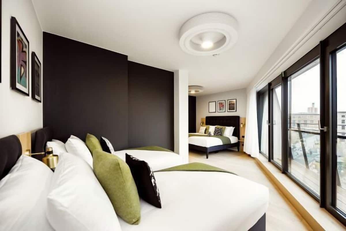 1 slaapkamer, luxe beddengoed, een kluis op de kamer