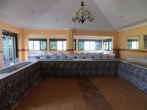 Heritage Country Club