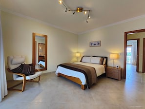 3 chambres, accès au Wi-Fi (inclus)