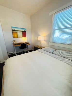 4 habitaciones, camas con efecto memoria y escritorio 