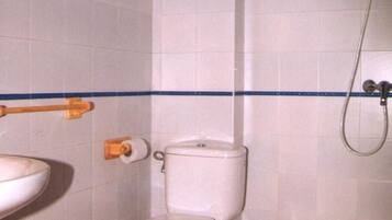 Shower, free toiletries, towels, toilet paper