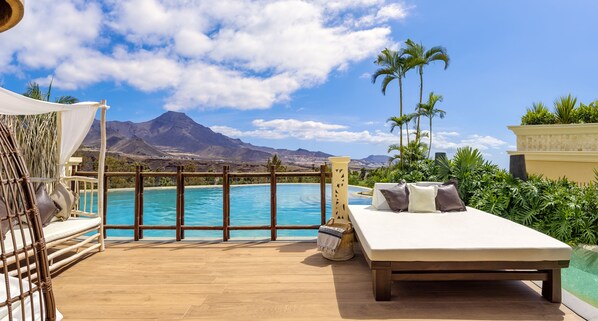 1 bedroom Lagoon Villa