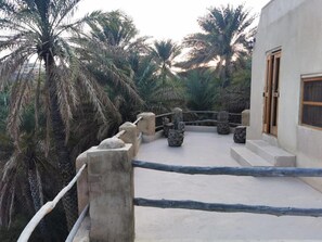 Property grounds - Misfah Old House (Al Hamra)
