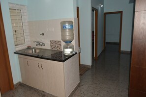 Interni