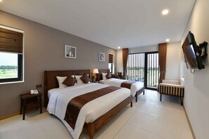 5 室のベッドルーム、セーフティボックス (室内)、アイロン / アイロン台、WiFi