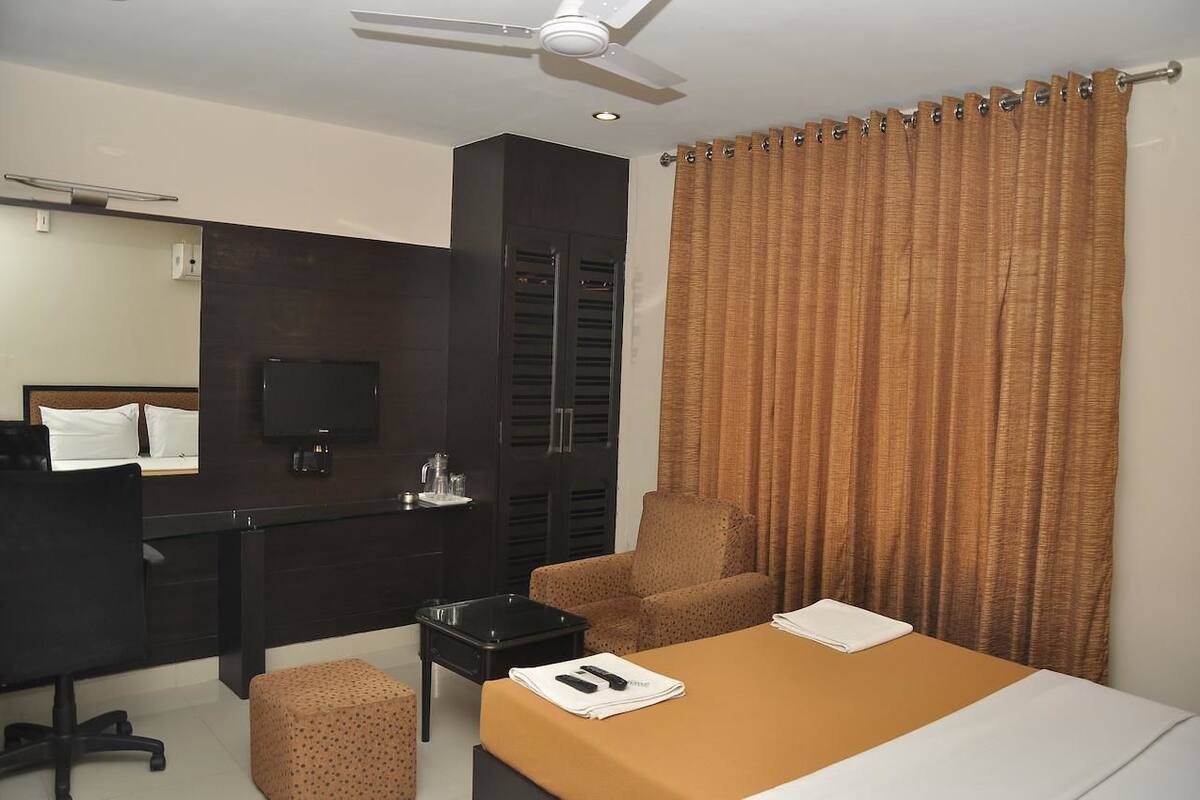 Individually decorated, individually furnished, free WiFi, bed sheets