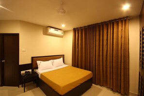 Individually decorated, individually furnished, free WiFi, bed sheets