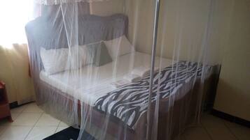 Executive Room | Desk, free WiFi, bed sheets