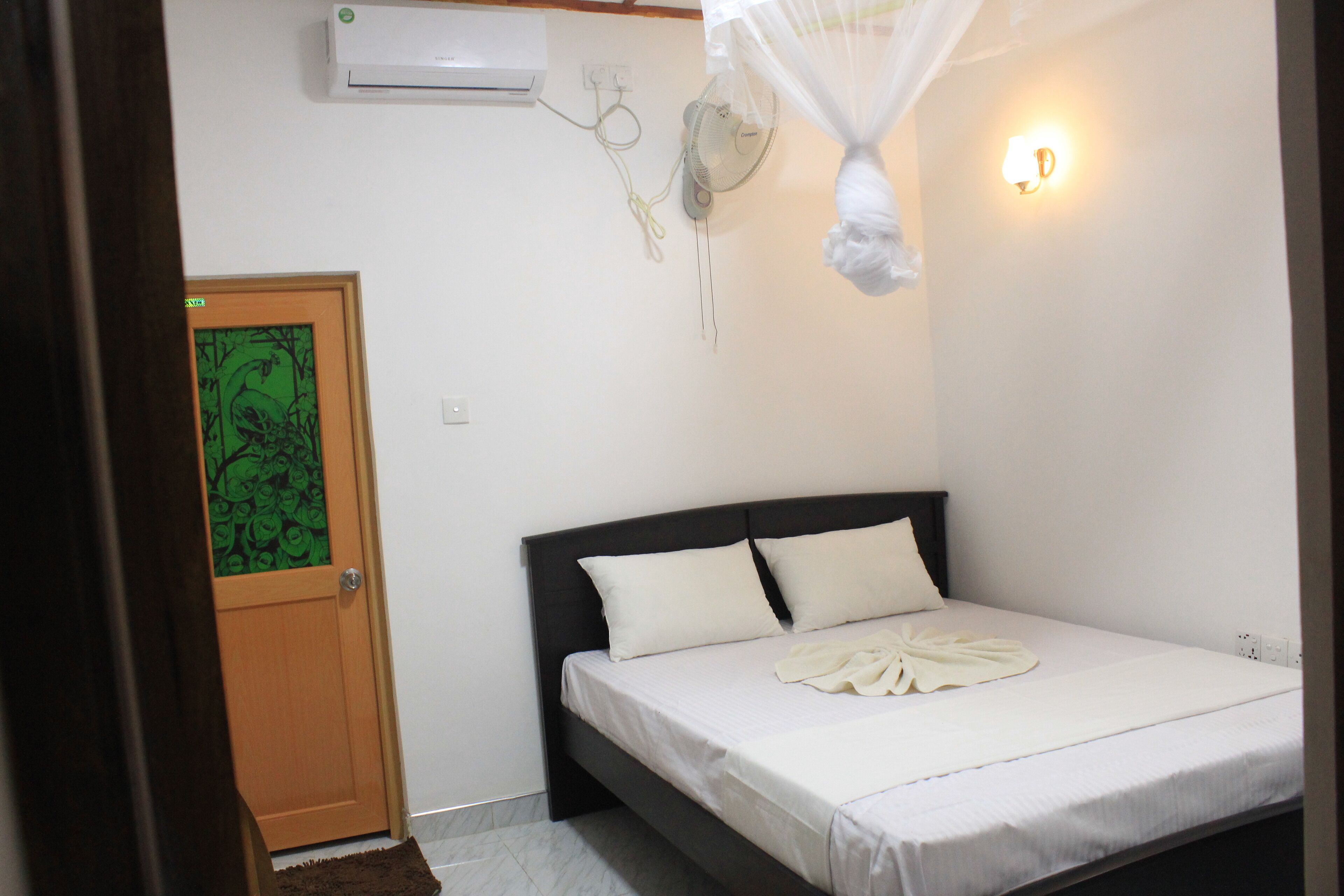 1 dormitori, escriptori, habitacions insonoritzades i wifi 