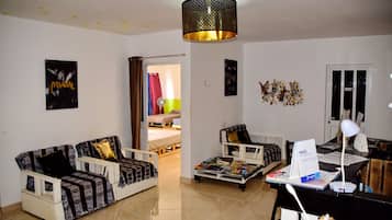 9 quartos, Wi-Fi, roupa de cama