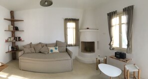 Living area - Cycladic house of Paros (Paros)