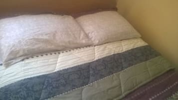 Standardzimmer | Schreibtisch, kostenloses WLAN, Bettwäsche