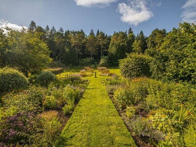 Cunninghame Cottage - Family Friendly Cottage on the Beautiful Blairquhan Estate