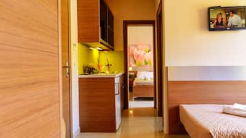 Appartamento Superior | Angolo cottura privato | Frigorifero, microonde, piano cottura, bollitore elettrico