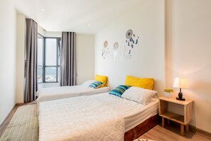 Apartment, 3 Bedrooms | Desk, free WiFi - Ha Thanh Homestay Ha Long (Ha Long)
