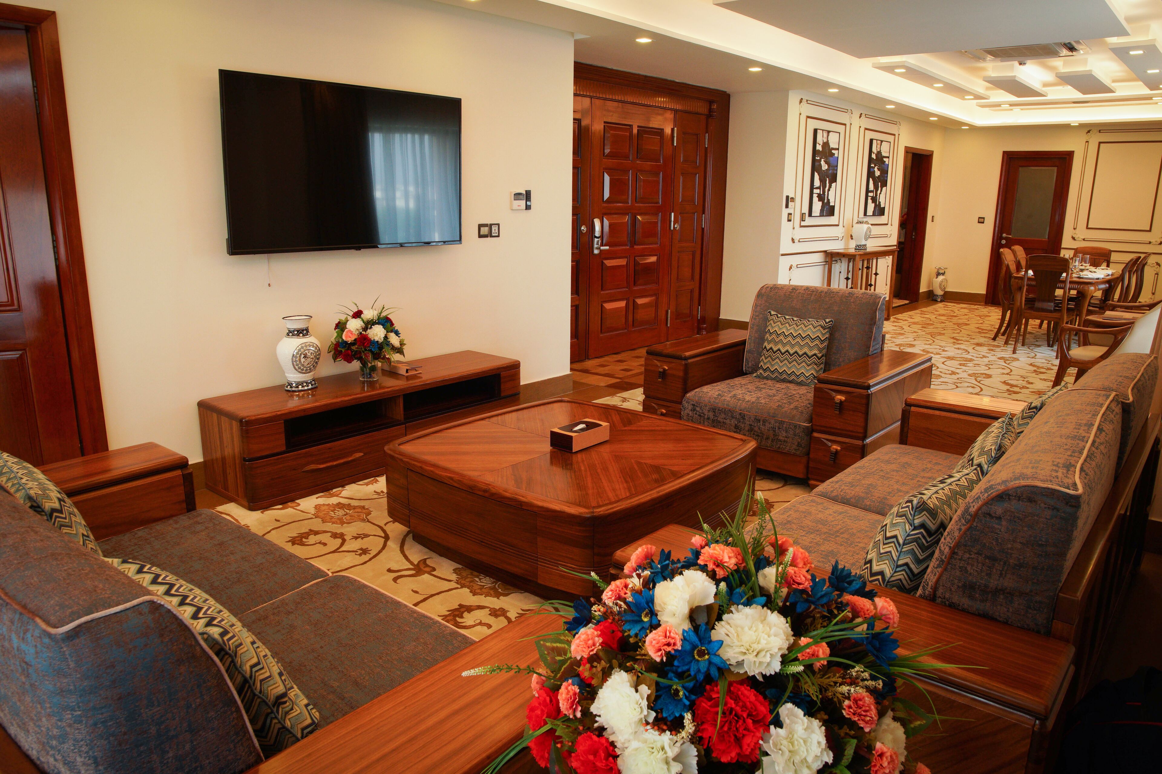 suite, multiple beds (presidential suite) | 1 bedroom, down duvets, minibar, in-room safe