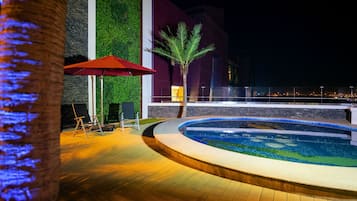 Piscine sur le toit