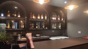酒吧（店内）