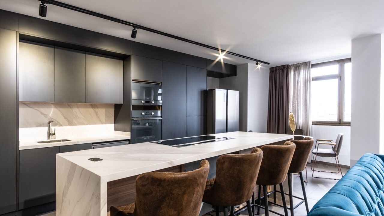 Suite presidencial | Cuina privada | Frigorífic, microones, placa de cuina i torradora 