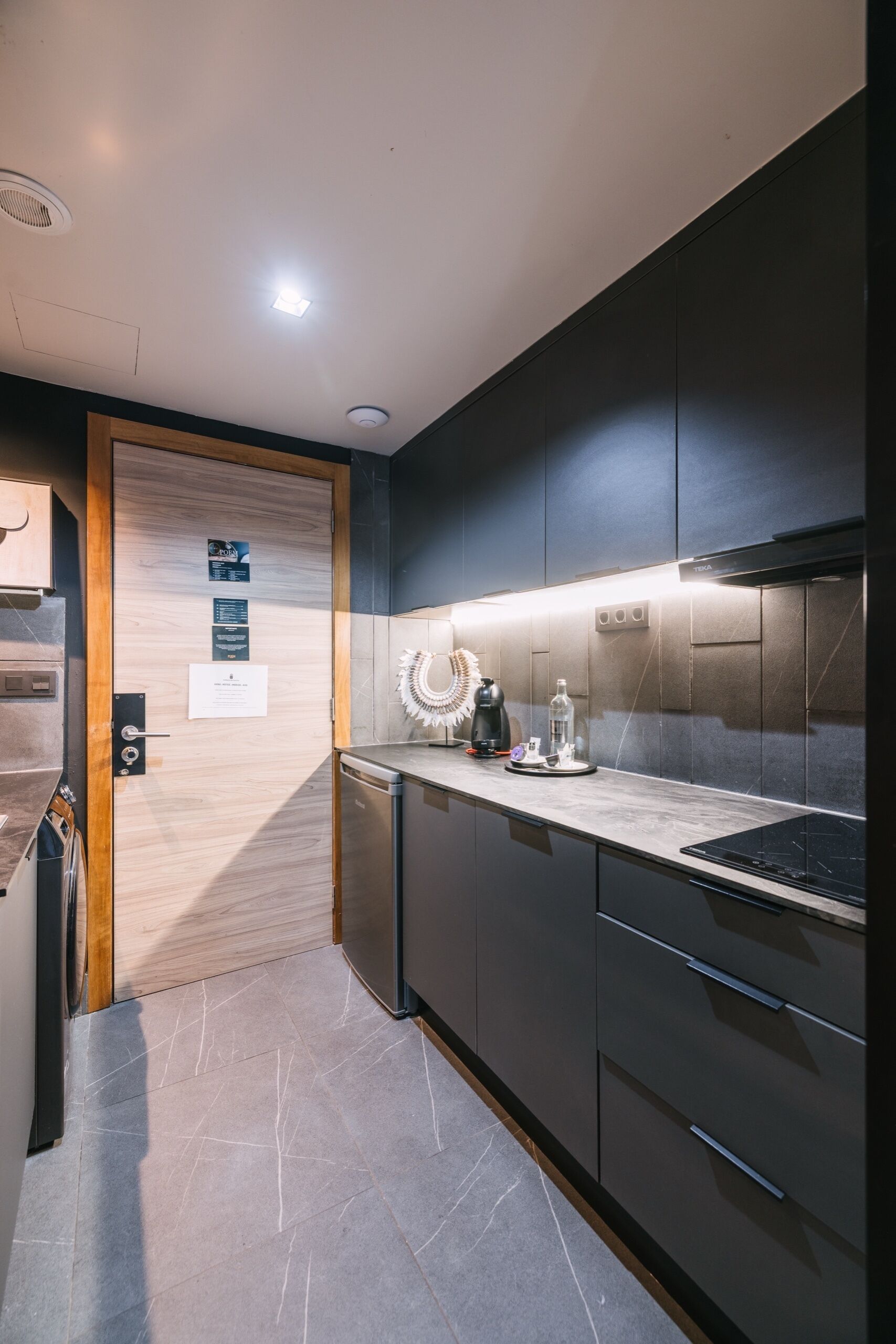 Junior Suite | Dapur peribadi | Peti sejuk, ketuhar gelombang mikro, dapur, pembakar roti 