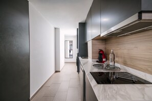 Superior Apartment, City View, Tower | Private kitchen | Fridge, microwave, stovetop, toaster - Poem Suites by Airnest (Las Palmas de Gran Canaria)