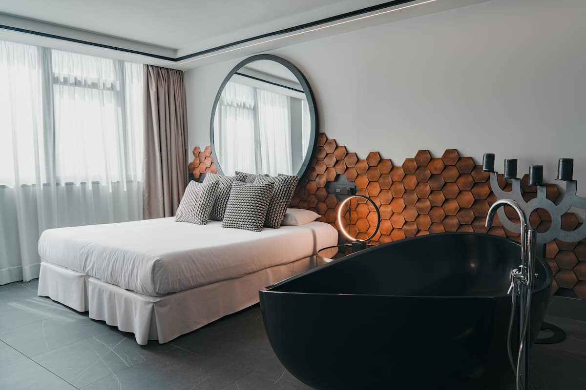 Premium Suite, Bay View | 1 bilik tidur, gebar bulu kapas, dihias secara berasingan