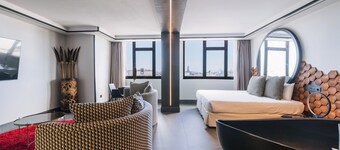 Poem Suites by Airnest