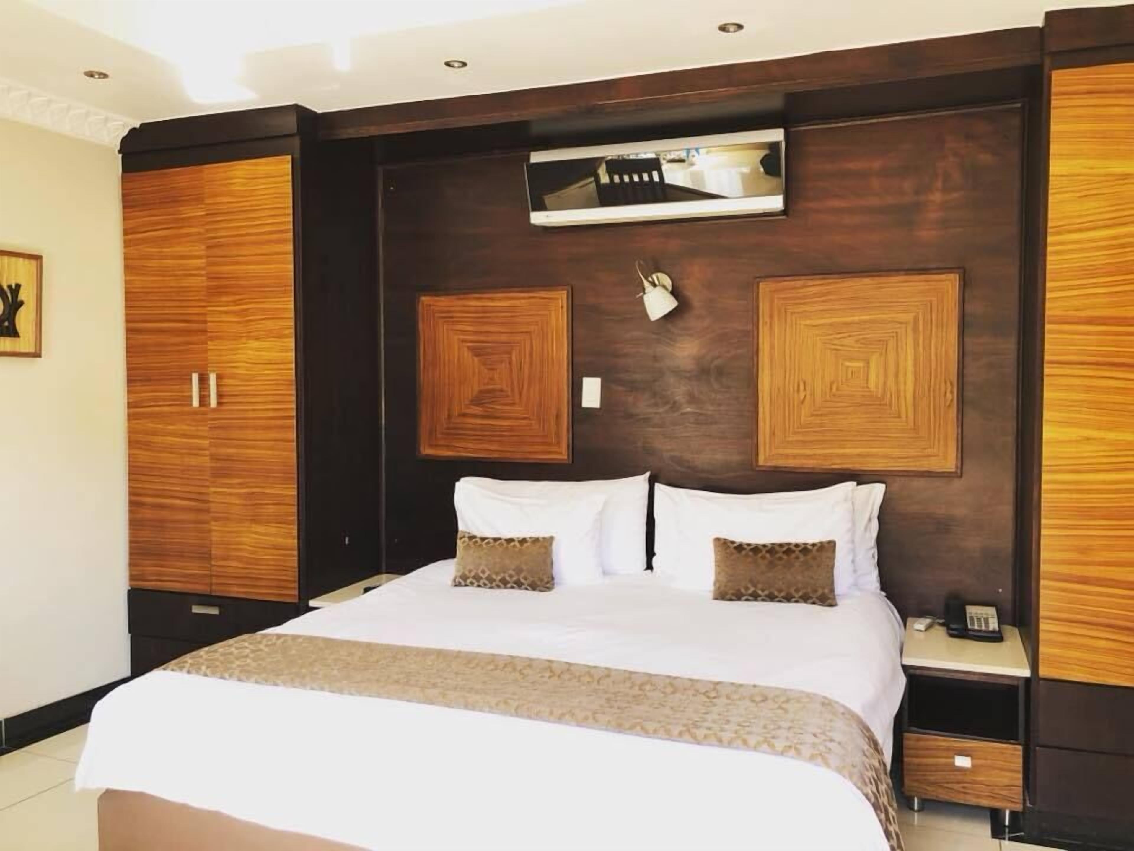 Standard Double or Twin Room | Desk, free WiFi, bed sheets