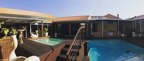 Piscine extérieure