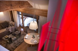 Fireplace - Lodges -Studio + Deluxe Duplex (Annecy)