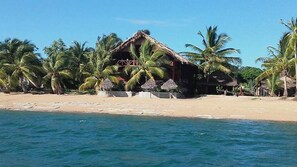 Accommodatie ligt op het strand