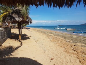 On the beach - Gite Guyan Lokobe (Nosy Be)
