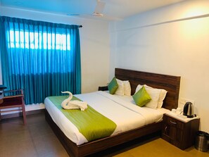 Executive Double or Twin Room | Free WiFi - Hotel Miramar, Miramar Beach, Goa (Panaji)