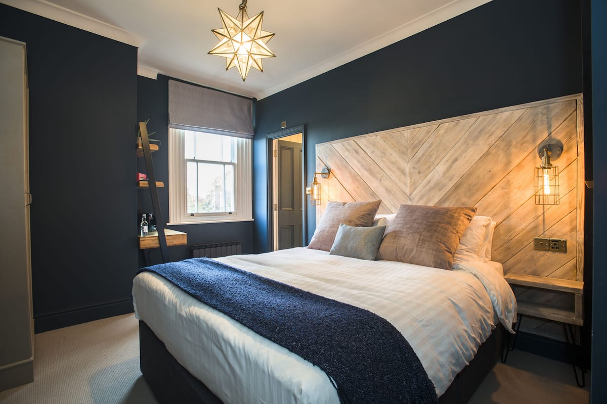 Double Room (Superking Bed)