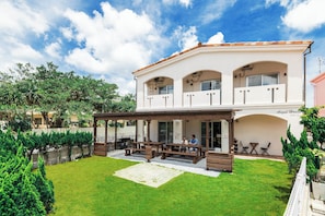 Villa | Terrace/patio - Anelani House (Onna)