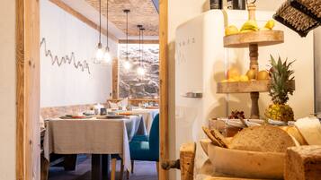 Desayuno buffet incluido todos los días