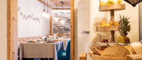 Gratis frukostbuffé varje dag