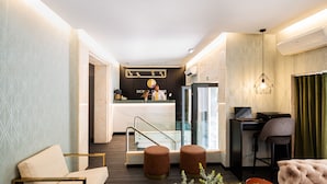 Reception - Duplo Charme Boutique Hotel (Lisbon)