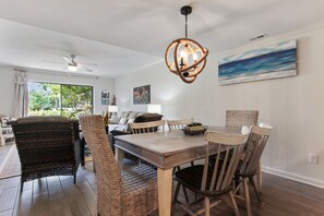 Dining - Surf Court 52 - Newly Remodeled - Ground Floor Flat (Hilton Head Island)