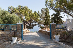 Entrada de la propiedad