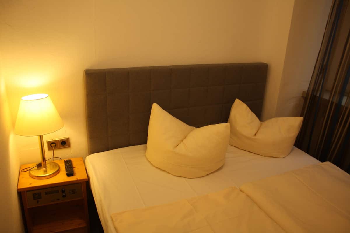 Standard Single Room, Shared Bathroom