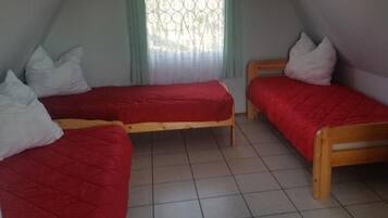 Bungalow, 1 kamar tidur, kamar mandi umum | 1 kamar tidur, Wi-Fi gratis, dan seprai linen