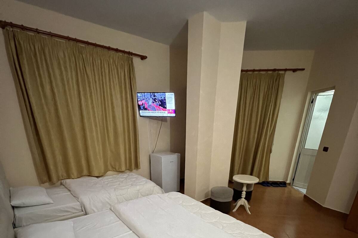 Standard Triple Room | WiFi (free), bed sheets