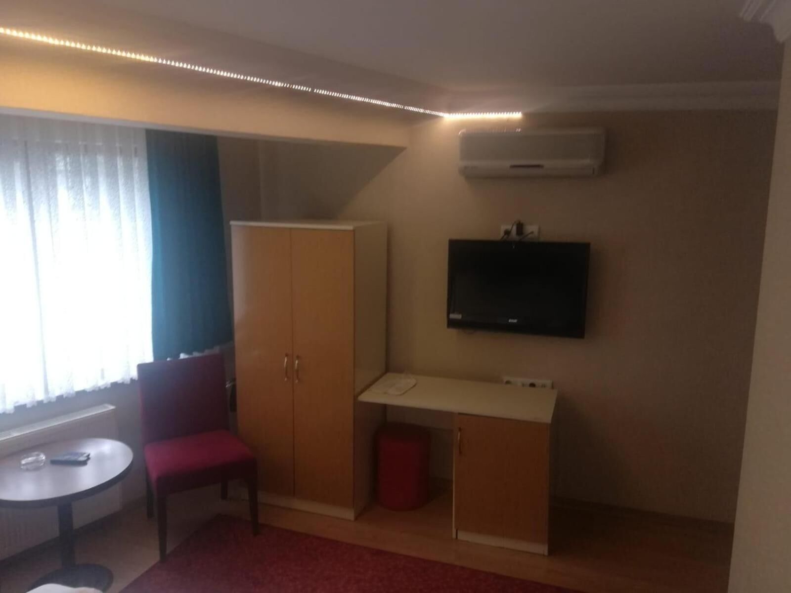 Minibar, desk, laptop workspace, iron/ironing board (on request)