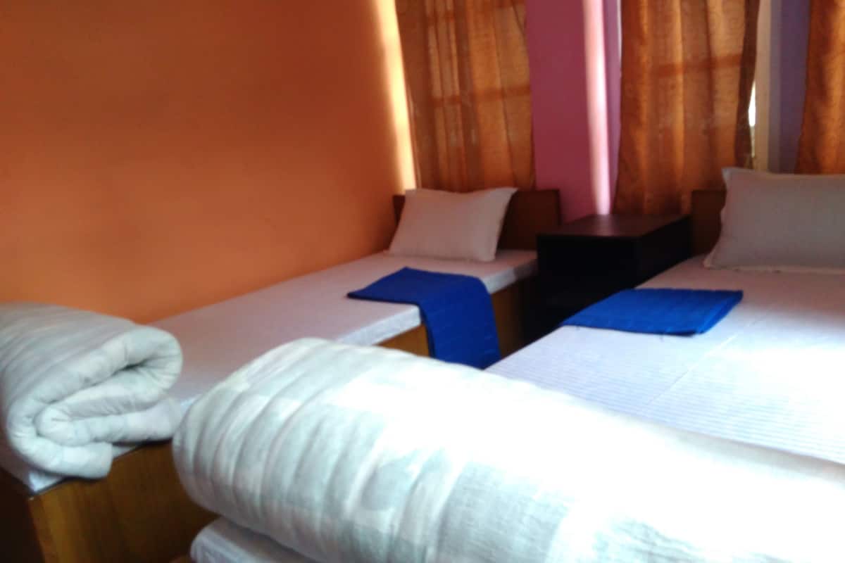 Basic Twin Room | Free WiFi