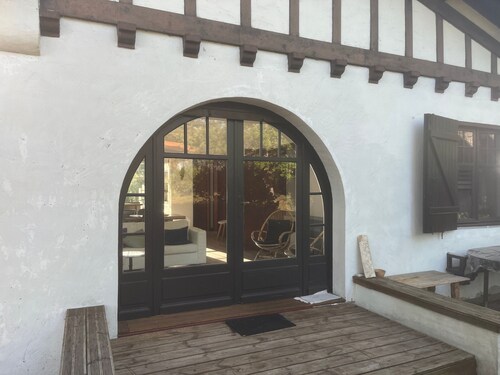 Arcachon - Cozy Landaise House near Golf with Terraces, BBQ, and Pet-Friendly