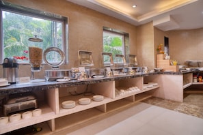 Desayuno buffet (con cargo)